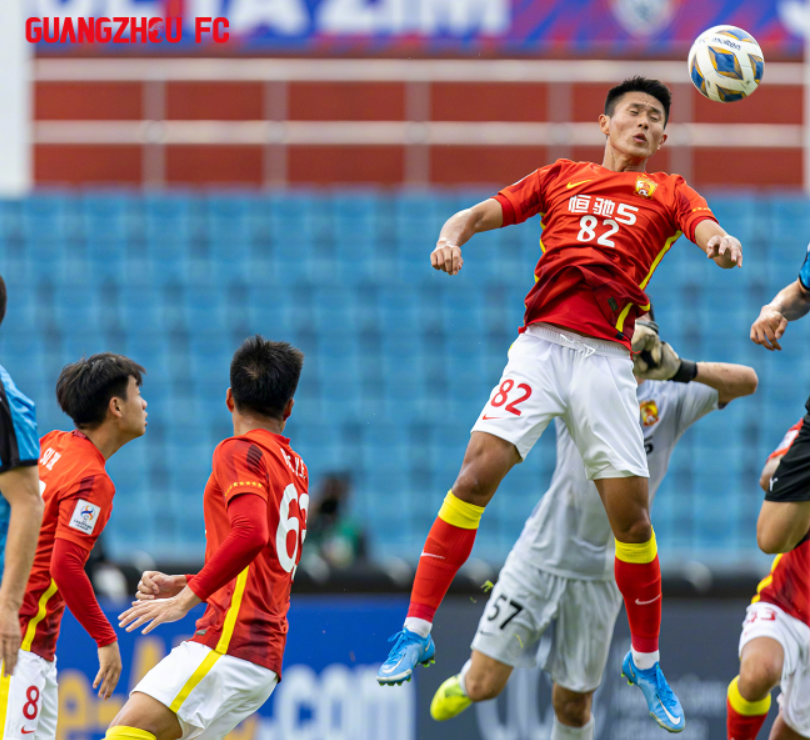 托特纳姆今夜回应争议，志在亚冠名次提升，压力陡增，球探报告显示潜力